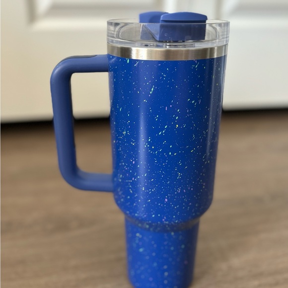 New blue iris speckled Stanley 40 oz tumbler - Picture 4 of 4